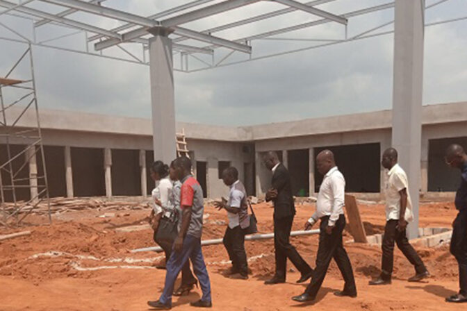 Visite du chantier de la station de GRAND-BASSAM